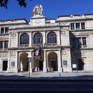 Portico sopravanzato